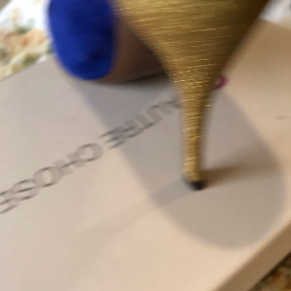 Shoes - Picture 3 of 5